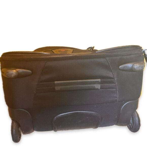 TUMI T-Tech Black Nylon 22" Rolling Carry-On Luggage - Picture 5 of 12